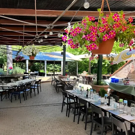 Podere La Miniera And Food Siena