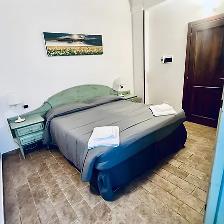 Podere La Miniera And Food Bed & Breakfast Siena