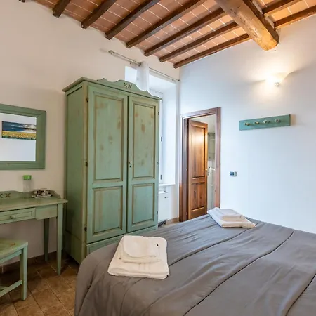 Podere La Miniera And Food Bed & Breakfast 3*
