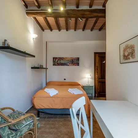 Bed & Breakfast Podere La Miniera And Food Siena