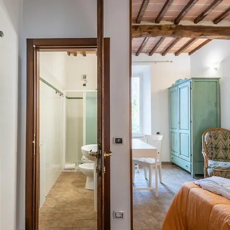 Podere La Miniera And Food Bed & Breakfast 3*