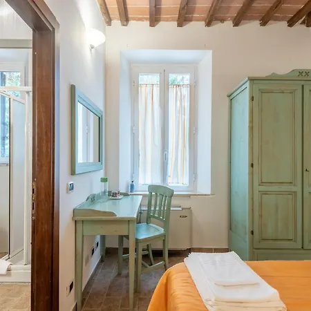 Podere La Miniera And Food Siena