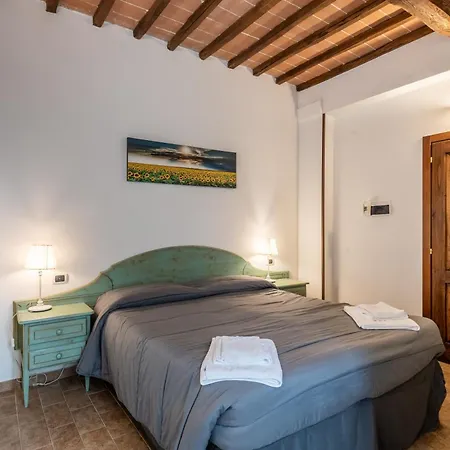 Podere La Miniera And Food Bed and Breakfast