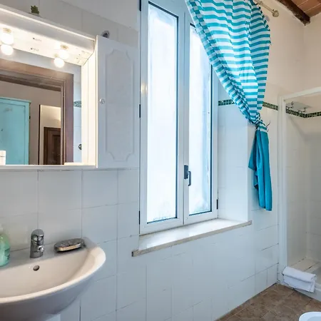 Podere La Miniera And Food Bed and Breakfast 3*