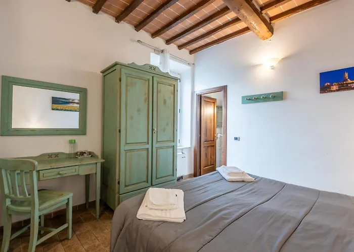 Podere La Miniera And Food B&B 3*