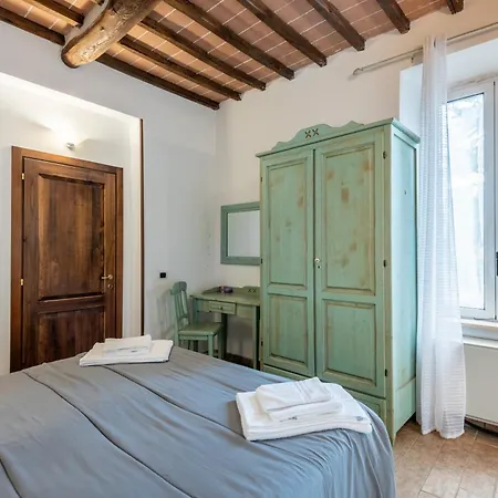 Podere La Miniera And Food Bed and Breakfast Σιένα