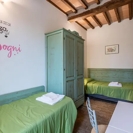 Podere La Miniera And Food 3* Siena