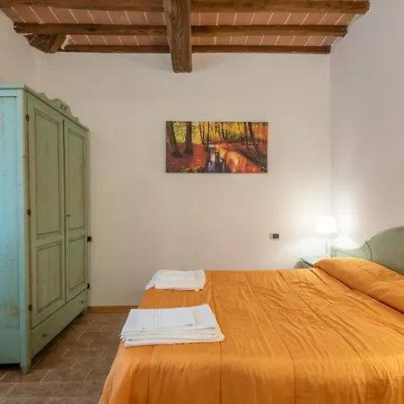 Podere La Miniera And Food Bed and Breakfast