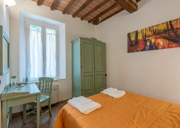 Podere La Miniera And Food Sienne