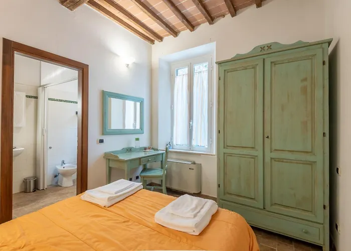 Podere La Miniera And Food 3*