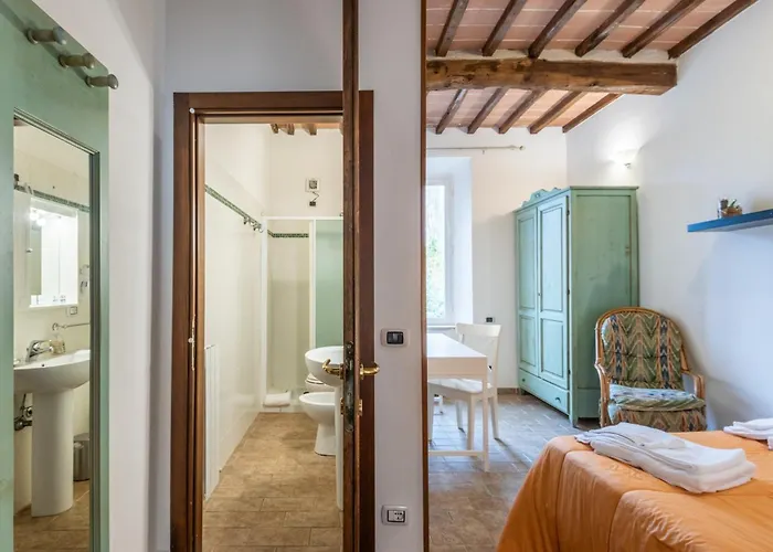 Podere La Miniera And Food Bed & Breakfast 3*
